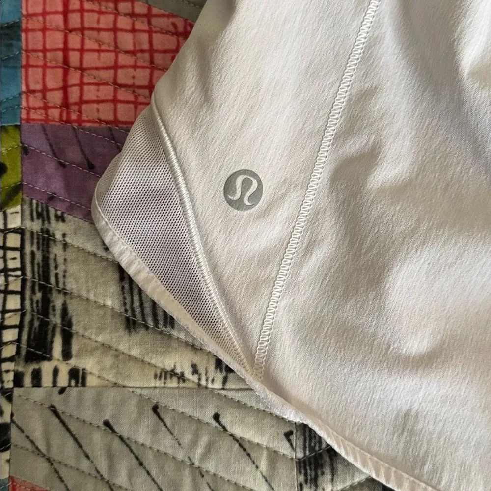 lululemon athletica Hotty Hot Gray Shorts sz 4